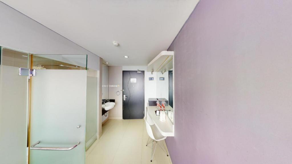 G Suites Hotel By Amithya Surabaya Exterior foto