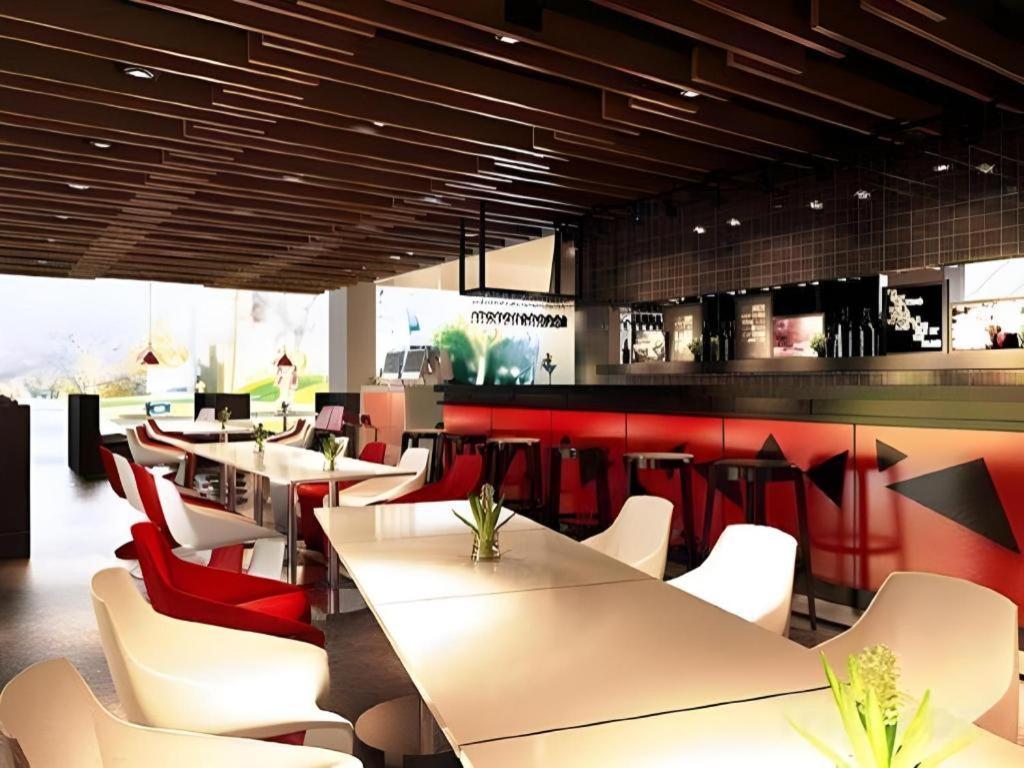 G Suites Hotel By Amithya Surabaya Exterior foto